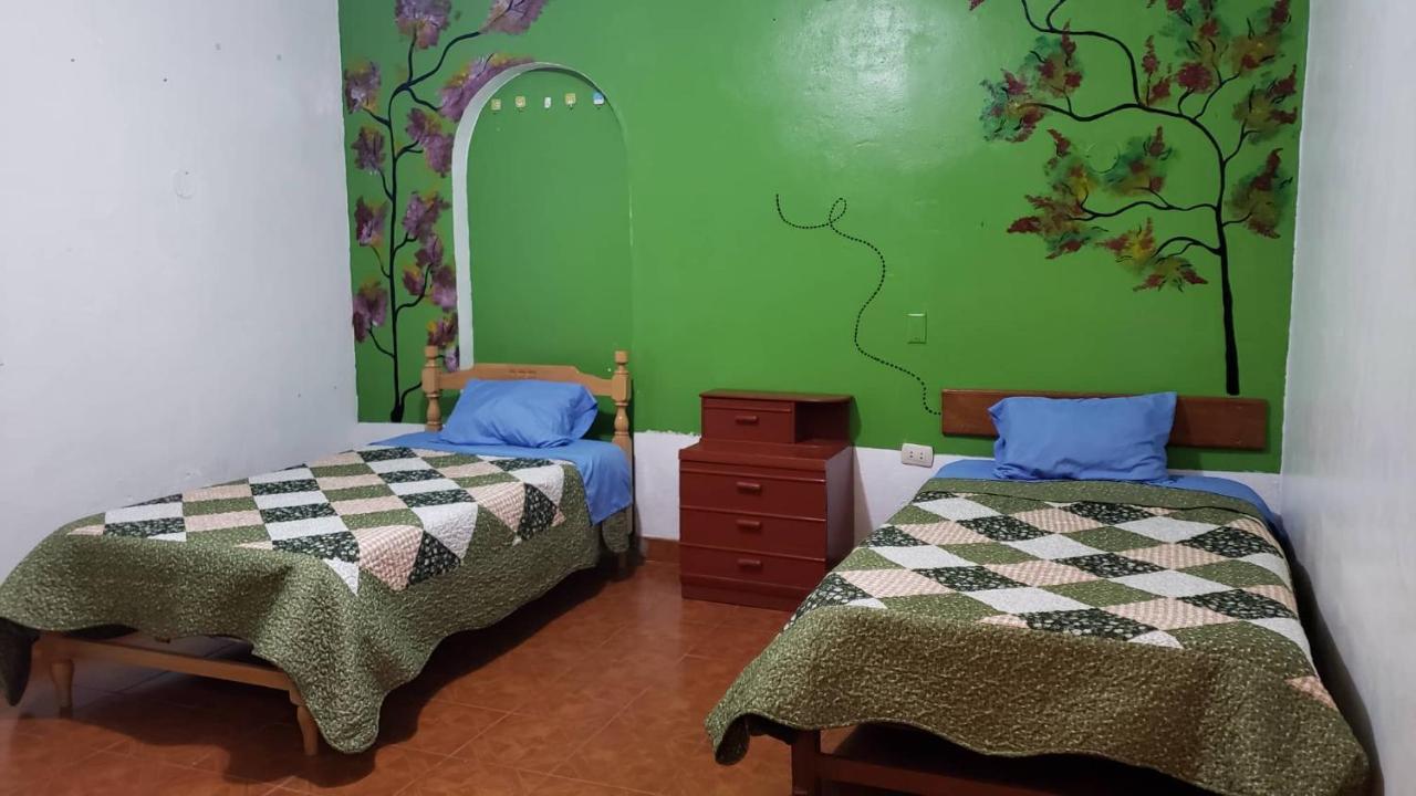 Huaraz Colonial Hostel Exterior photo