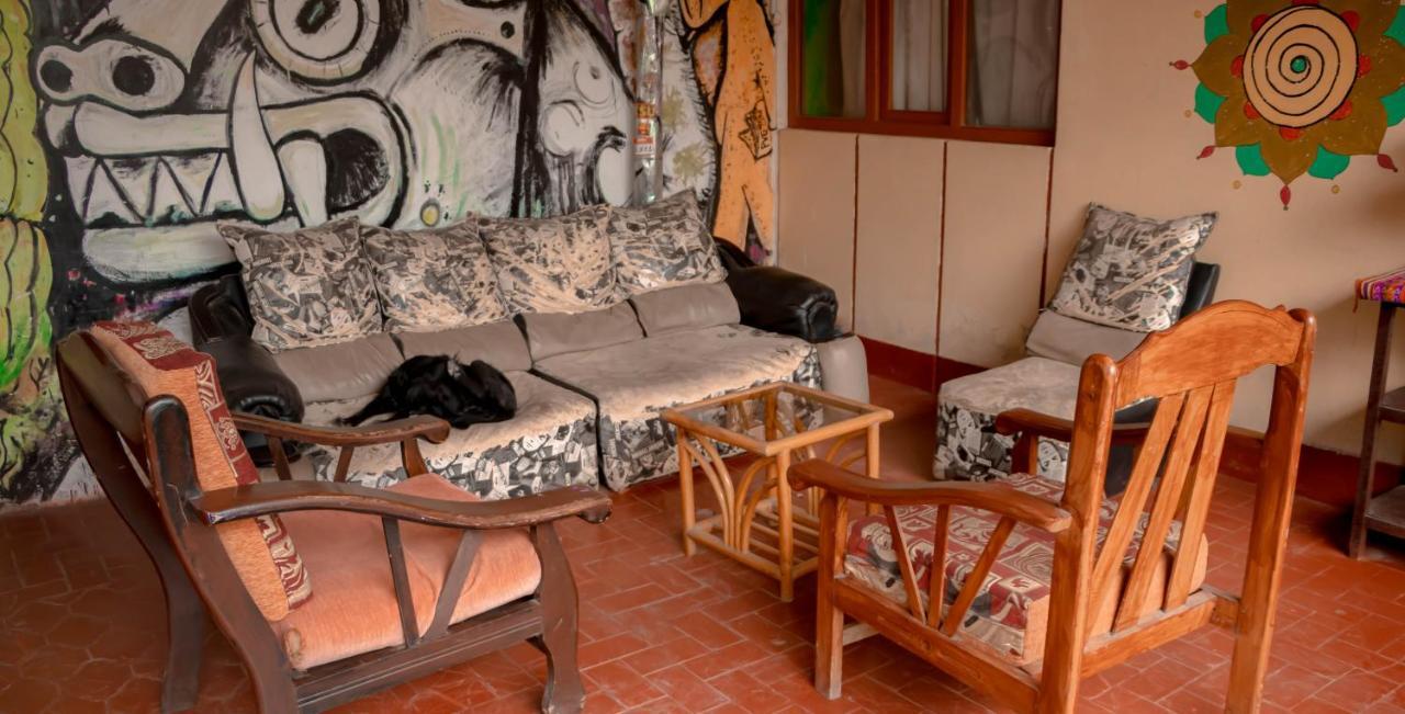 Huaraz Colonial Hostel Exterior photo