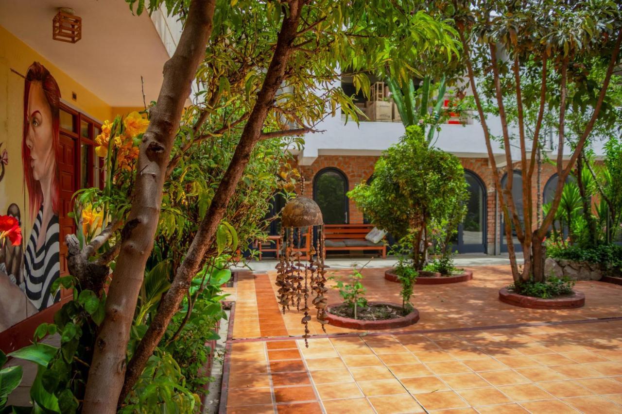 Huaraz Colonial Hostel Exterior photo